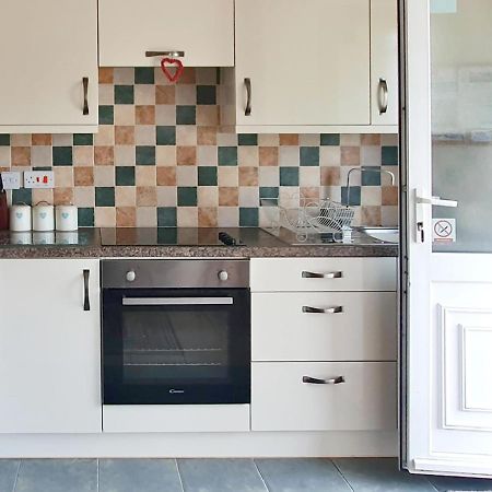 Dart Haven - Cheerful Holiday Bungalow In Galmpton Luaran gambar