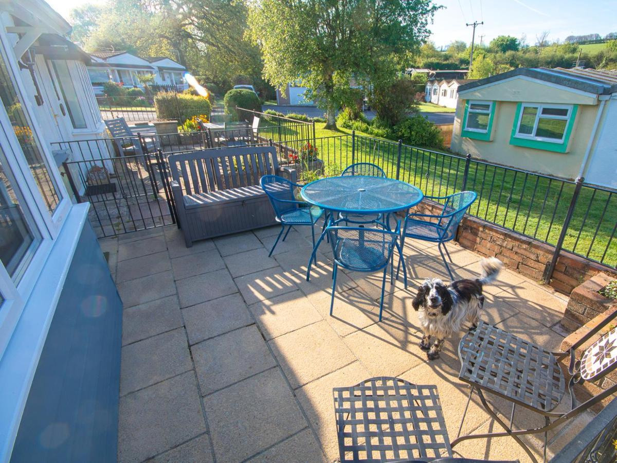 Dart Haven - Cheerful Holiday Bungalow In Galmpton Luaran gambar